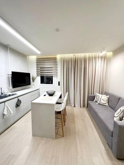 8 Blocks Apartments 2B Alexandroupolis Exteriör bild